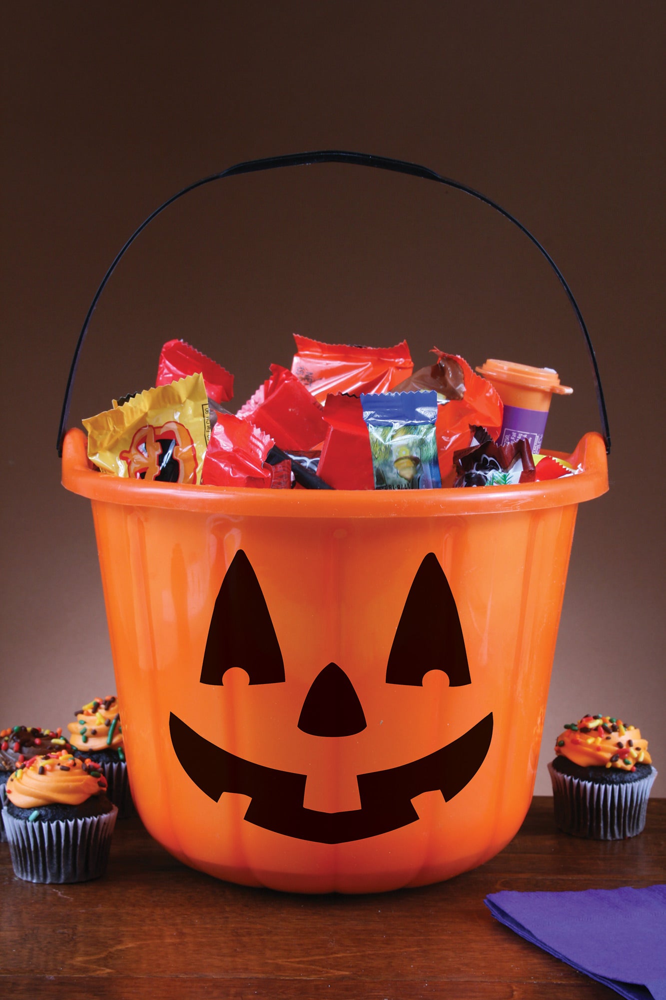 PUMPKIN BUCKET